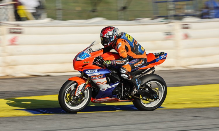 MotoAmerica 4SR rider Cory Ventura #28